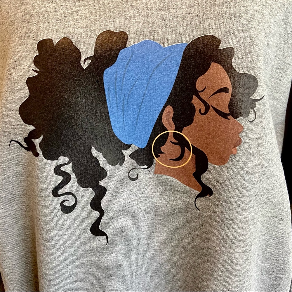 Ladies cute gray sweatshirt with a brown girl pic. - Picture 3 of 7